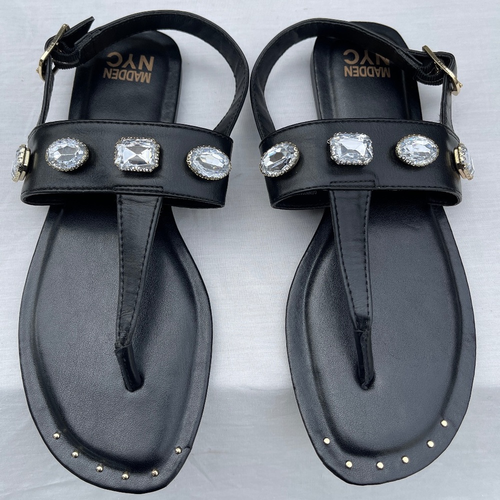 Steve Madden Jeweled Black Thong Sandals Rhinestone Studded Size 6